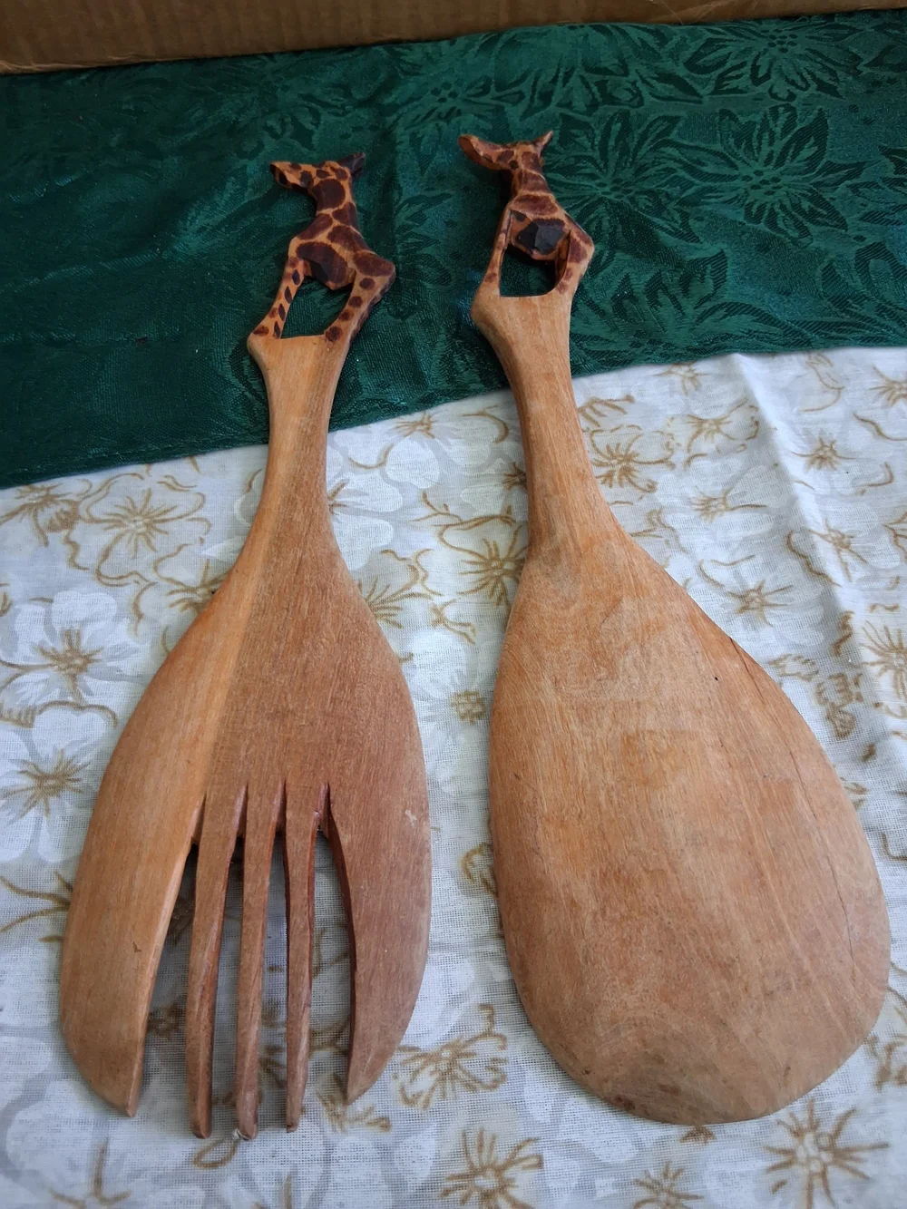 Hand-Carved Wooden Giraffe Salad Servers - Natural Brown